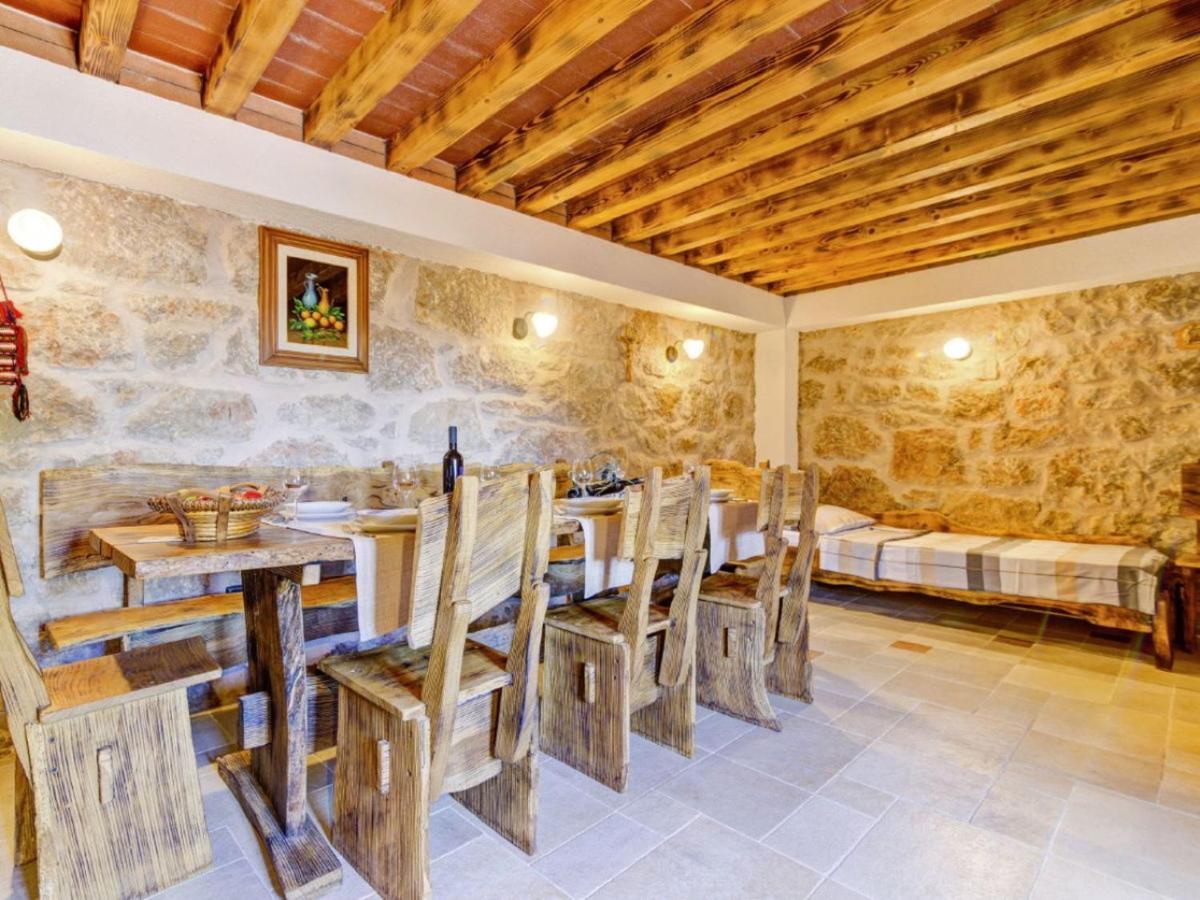 Lovely Holiday Home In Starigrad Eksteriør bilde