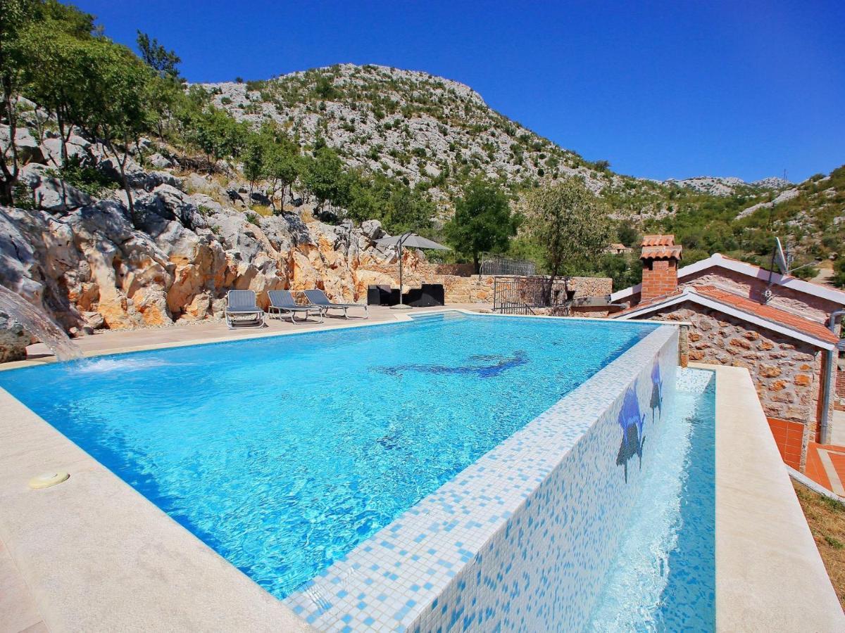 Lovely Holiday Home In Starigrad Eksteriør bilde