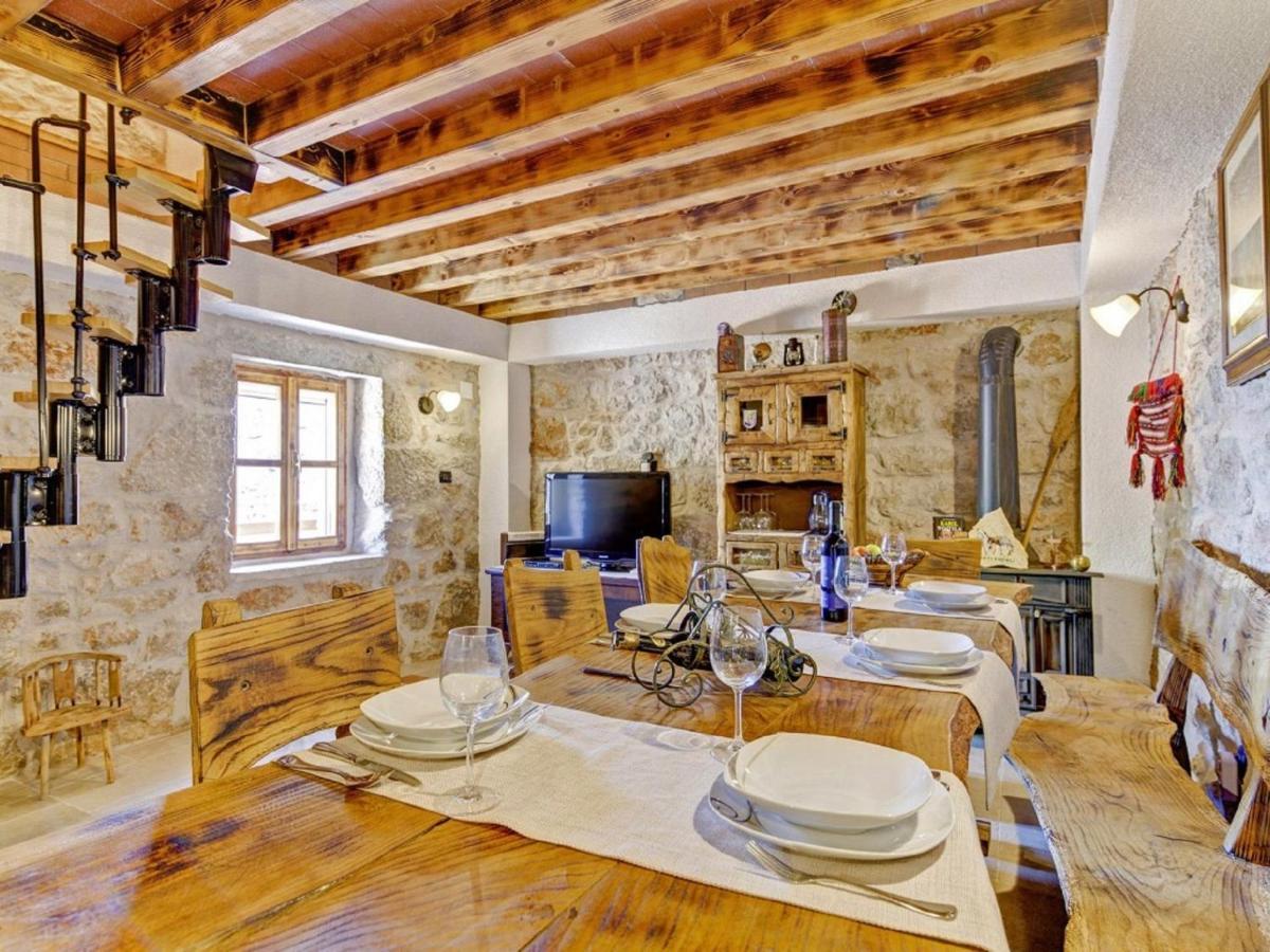 Lovely Holiday Home In Starigrad Eksteriør bilde