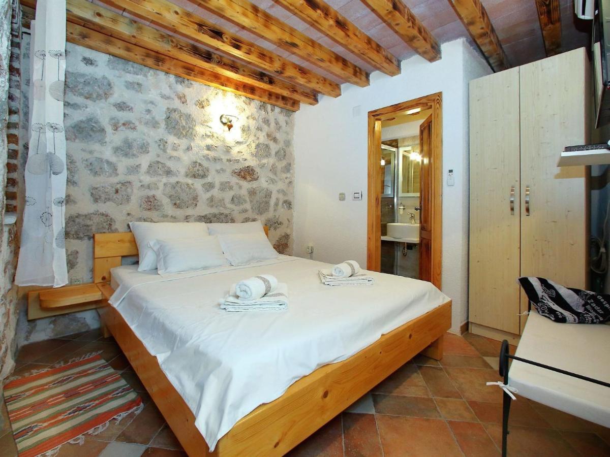 Lovely Holiday Home In Starigrad Eksteriør bilde