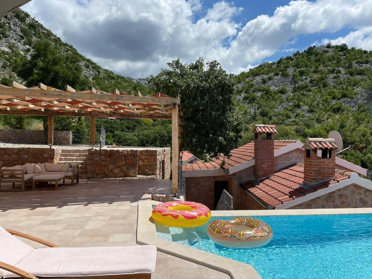 Lovely Holiday Home In Starigrad Eksteriør bilde